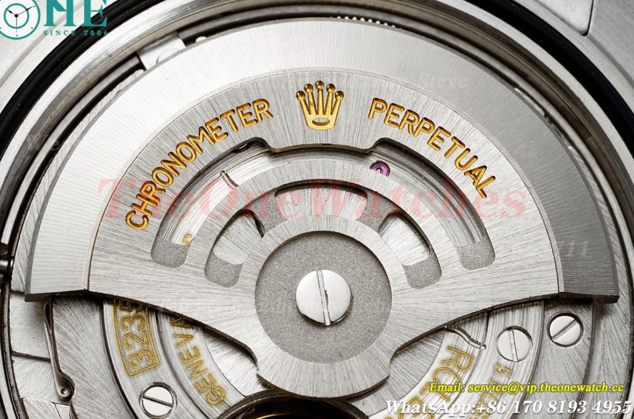 126331 A3235 Datejust Silver EWEF Textured 41mm Jub Stk SS RG 0325